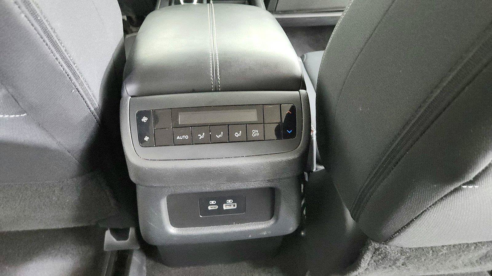 Certified 2025 Nissan Pathfinder SV FWD image 21