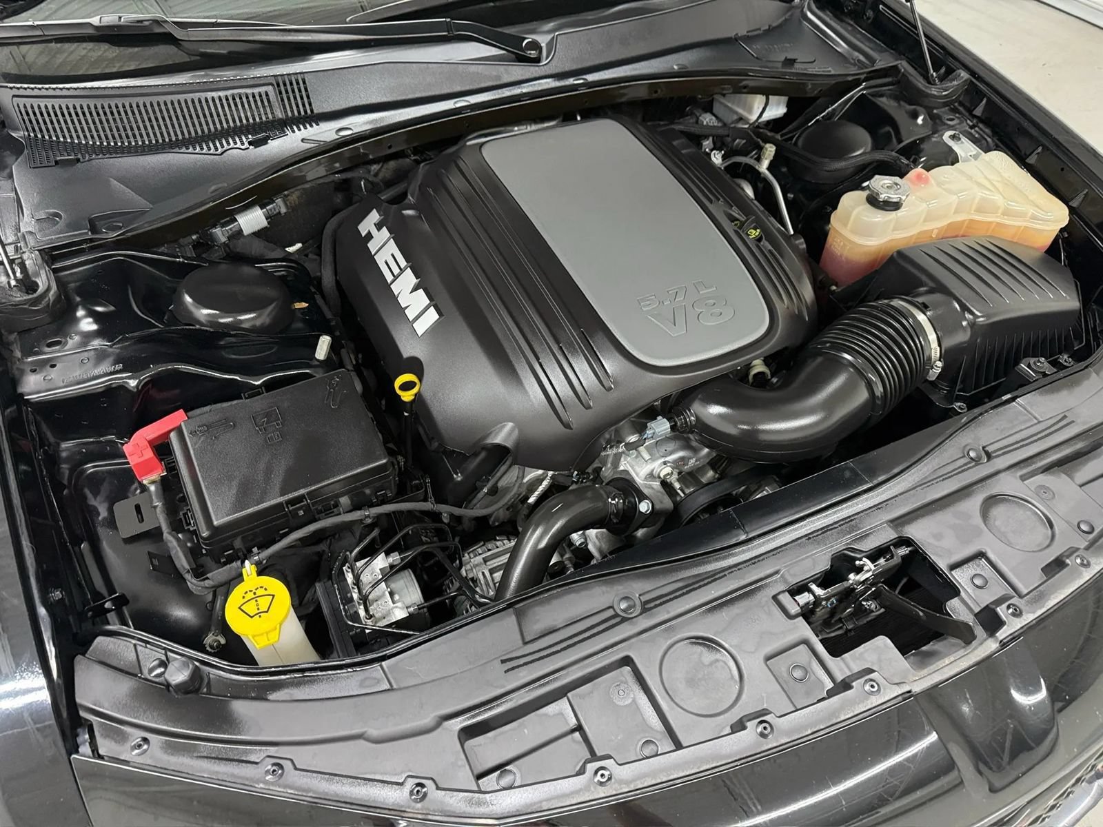 Used 2022 Chrysler 300 S RWD image 42