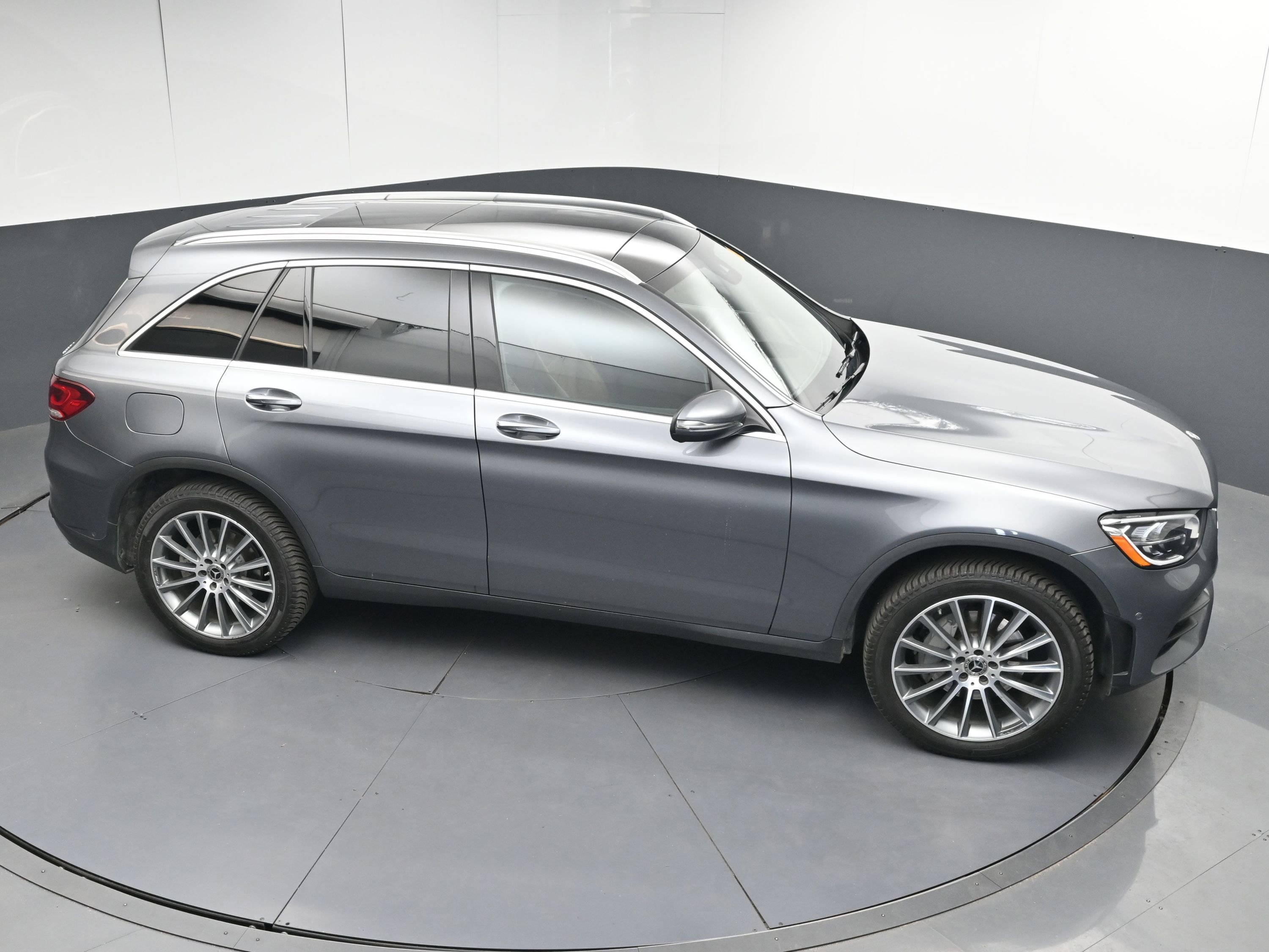 Used 2021 Mercedes-Benz GLC 300 4MATIC image 31