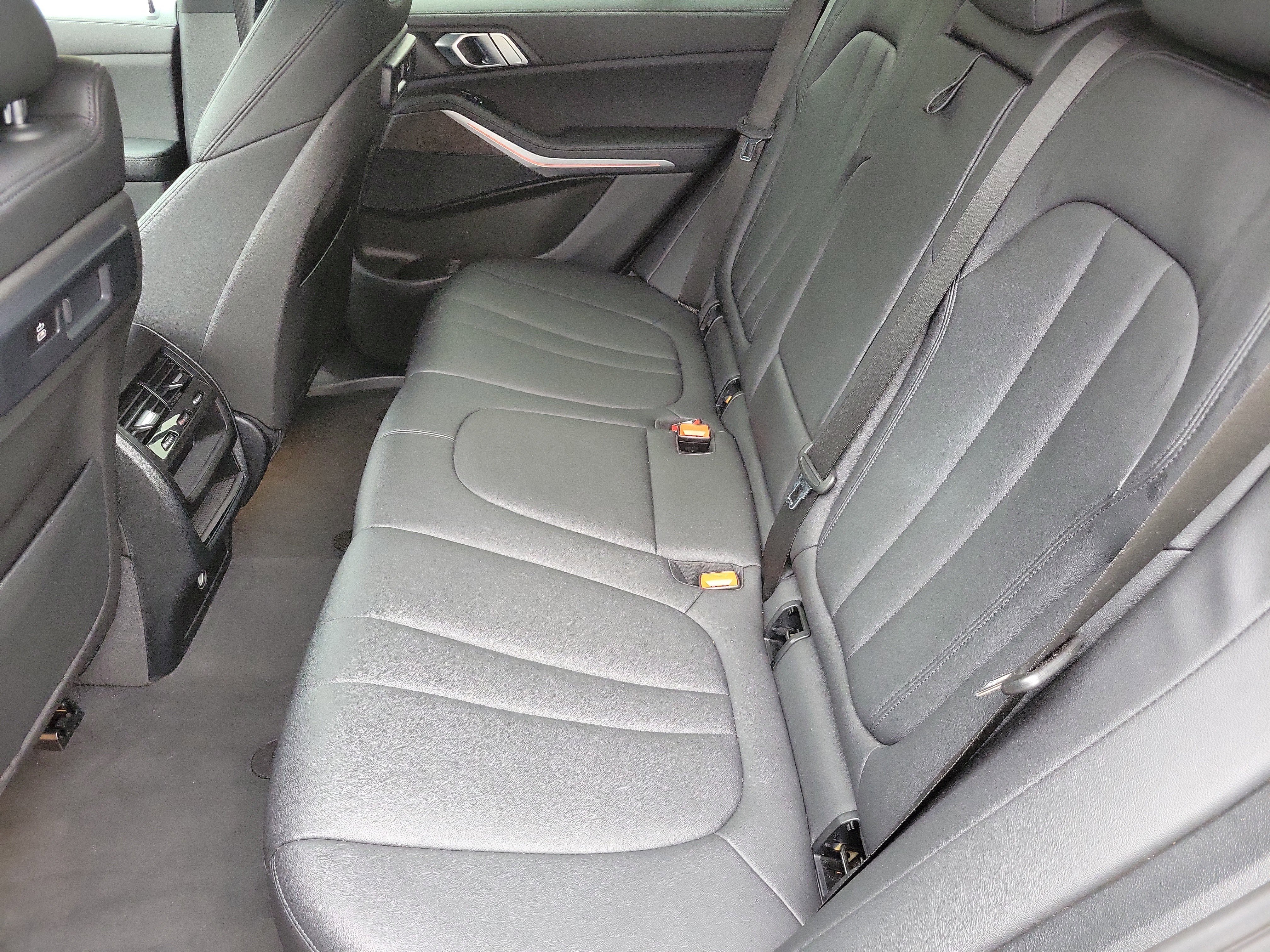 Used 2022 BMW X5 xDrive40i AWD/4WD image 12
