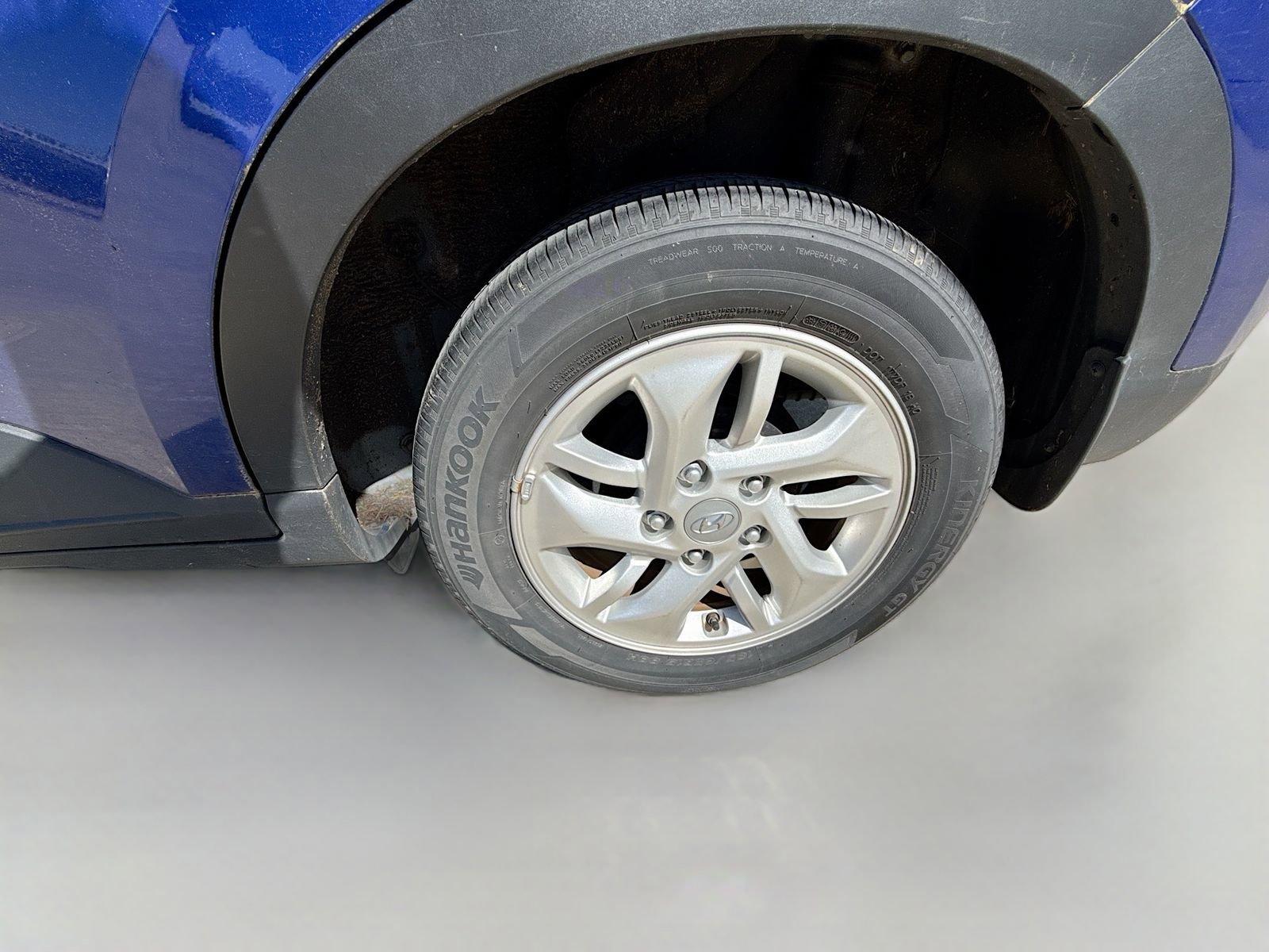 Used 2021 Hyundai Venue SE FWD image 12