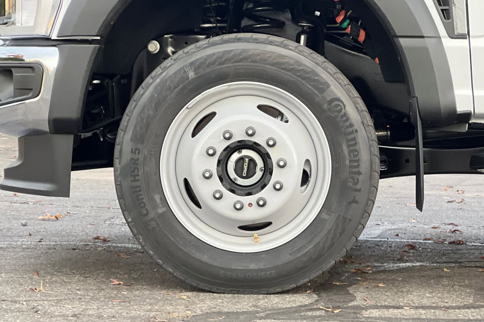 New 2026 Ford F550 4x4 Crew Cab Super Duty image 24