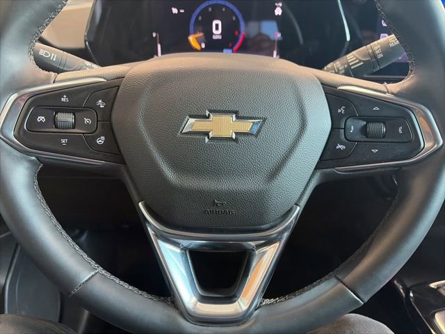 Used 2025 Chevrolet Trax LT w/ LT Convenience Package image 38