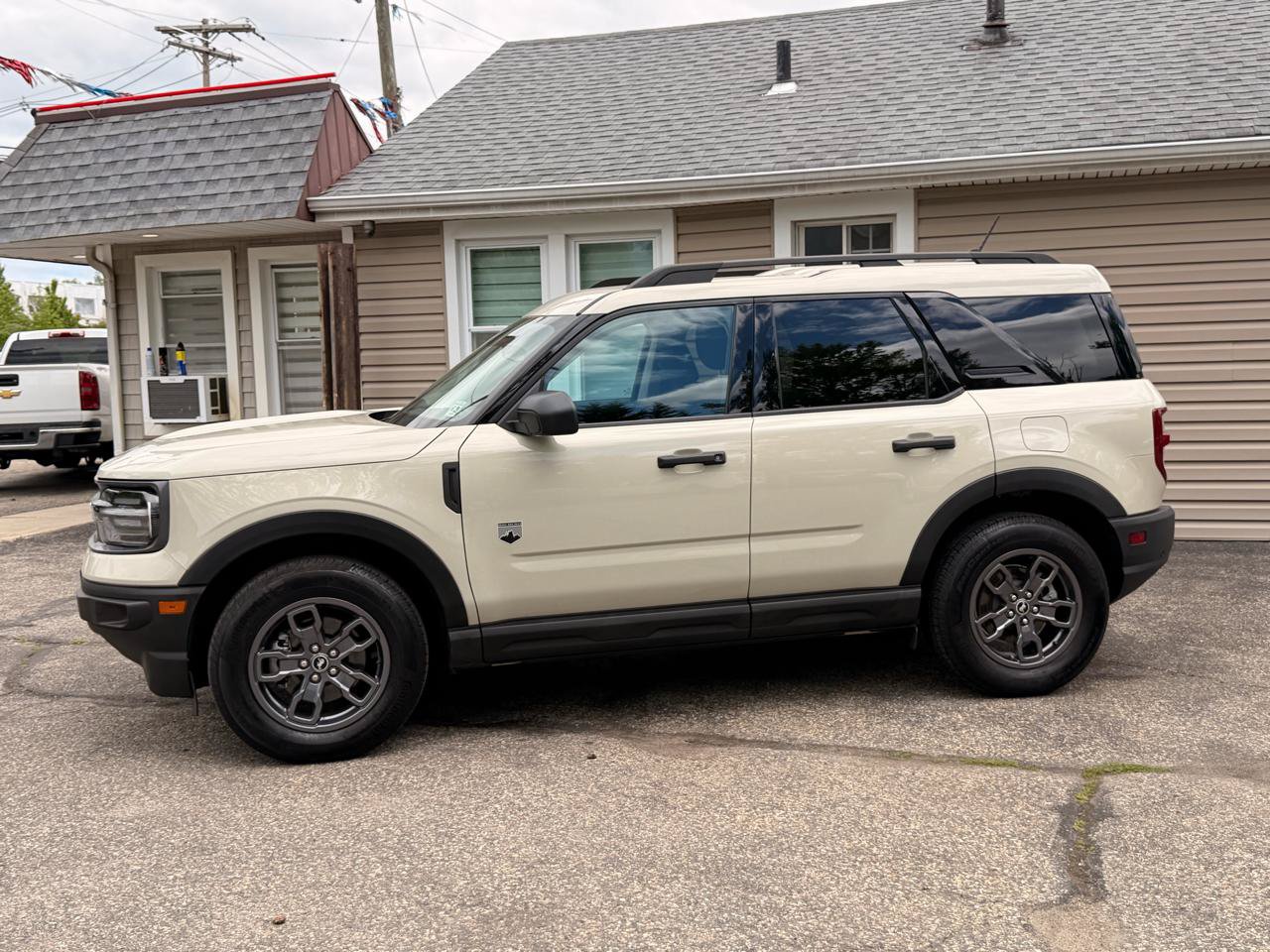 Used 2024 Ford Bronco Sport Big Bend w/ Convenience Package AWD/4WD image 3