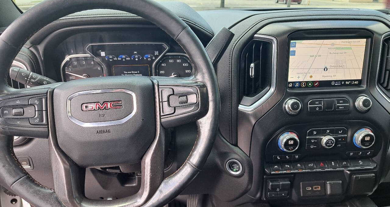 Used 2021 GMC Sierra 1500 AT4 w/ AT4 Premium Package AWD/4WD image 4