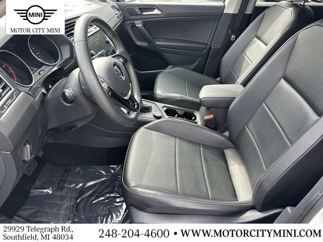 Used 2021 Volkswagen Tiguan SE w/ Panoramic Sunroof Package AWD/4WD image 22