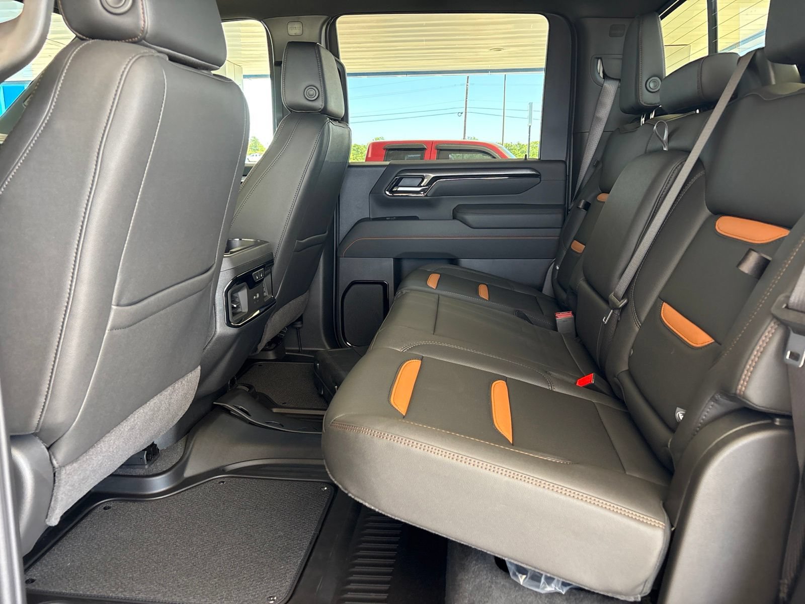 New 2026 GMC Sierra 2500 AT4 w/ AT4 Premium Plus Package AWD/4WD image 19