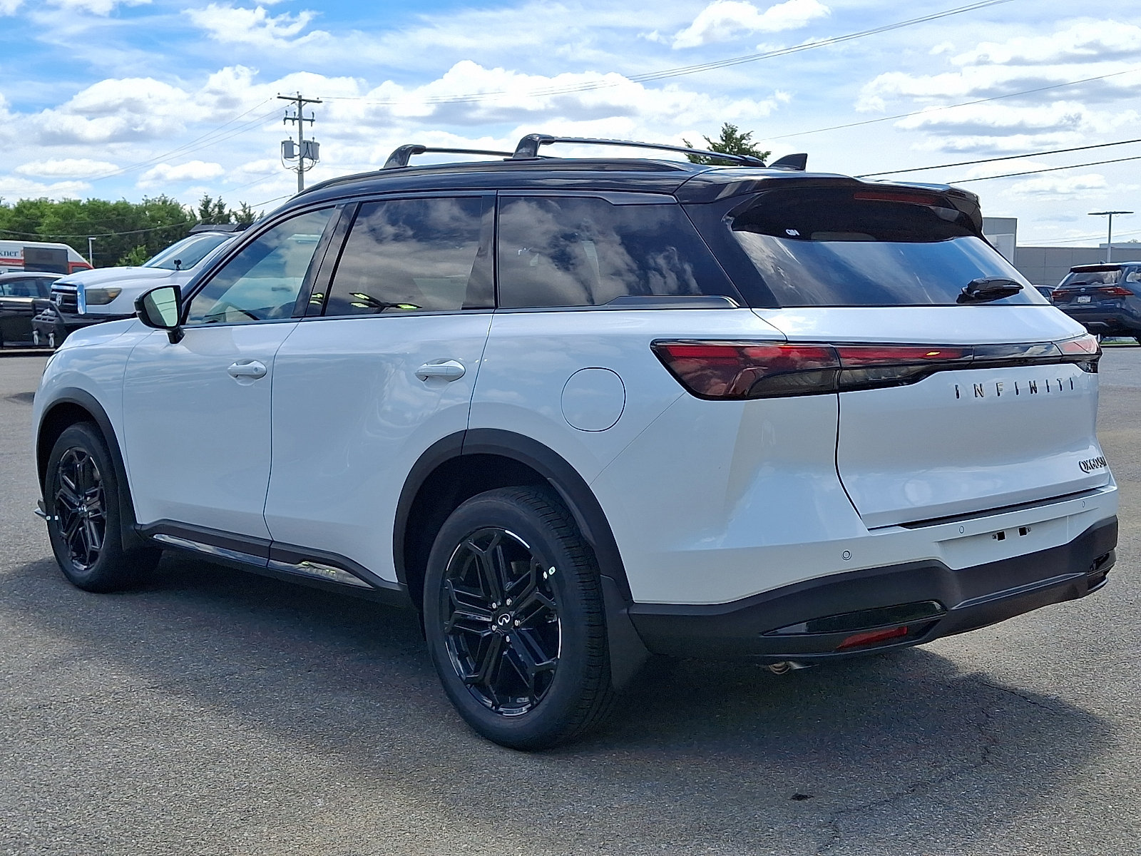 New 2027 INFINITI QX60 Sport w/ Dark Cargo Package AWD/4WD image 3