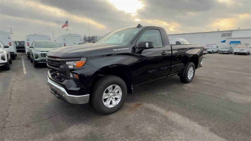 Used 2025 Chevrolet Silverado 1500 W/T w/ WT Safety Package image 4
