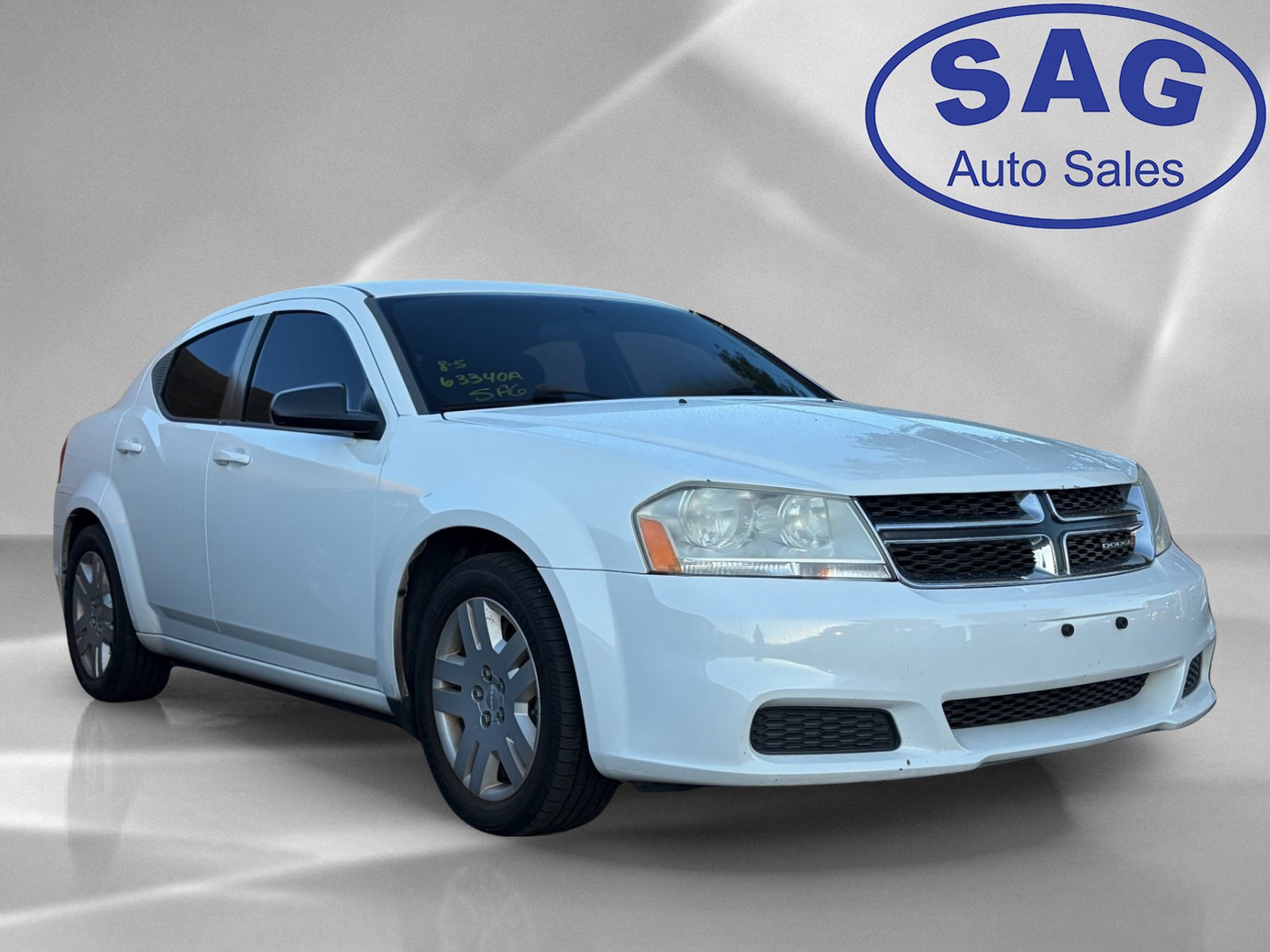 Used 2014 Dodge Avenger SE FWD image 2