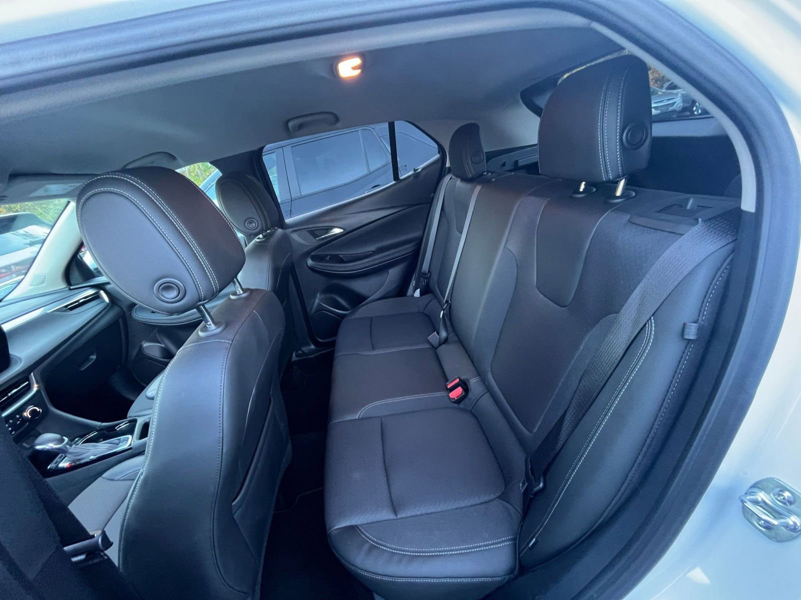 Used 2025 Buick Encore GX Preferred image 22