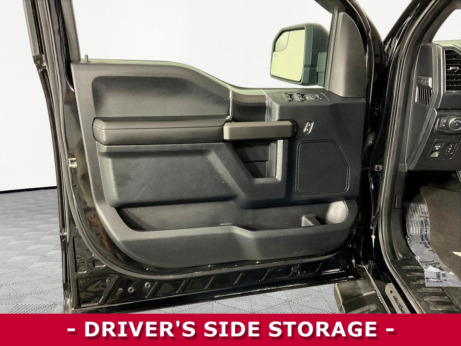 Used 2018 Ford F150 XLT w/ Equipment Group 302A Luxury AWD/4WD image 21
