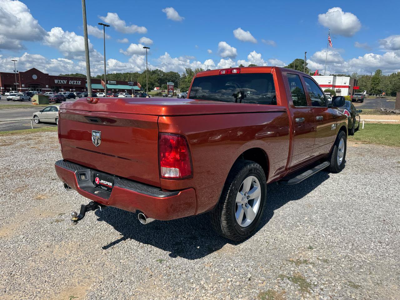 Used 2013 RAM 1500 ST RWD image 3