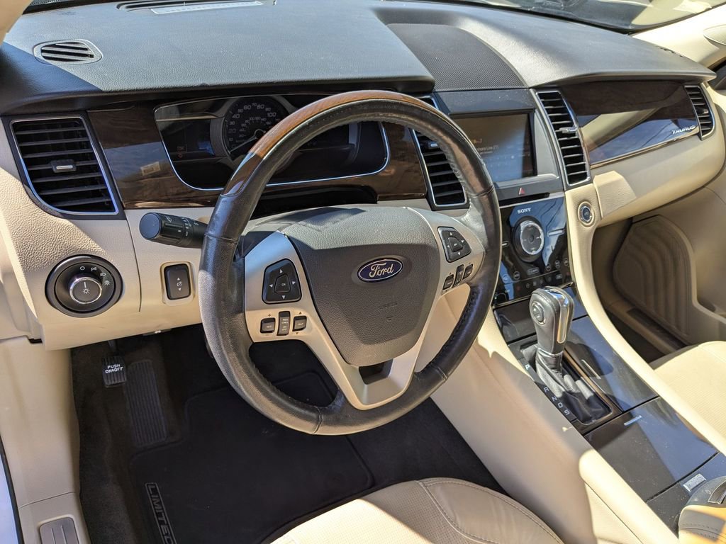 Used 2014 Ford Taurus Limited w/ Equipment Group 301A image 10