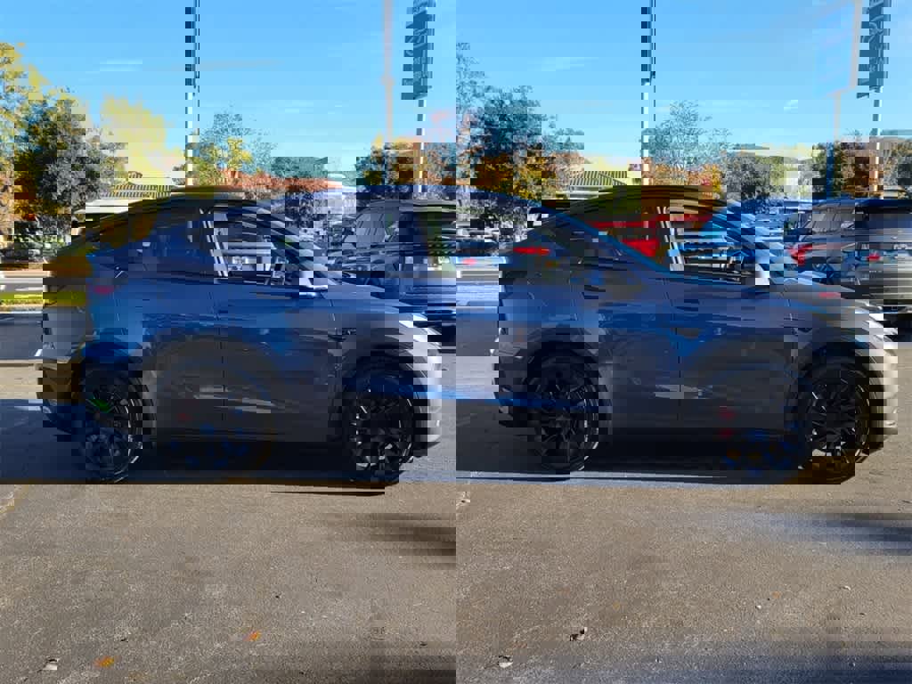 Used 2023 Tesla Model Y Long Range image 8