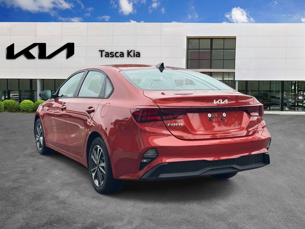 Used 2022 Kia Forte LXS FWD image 6