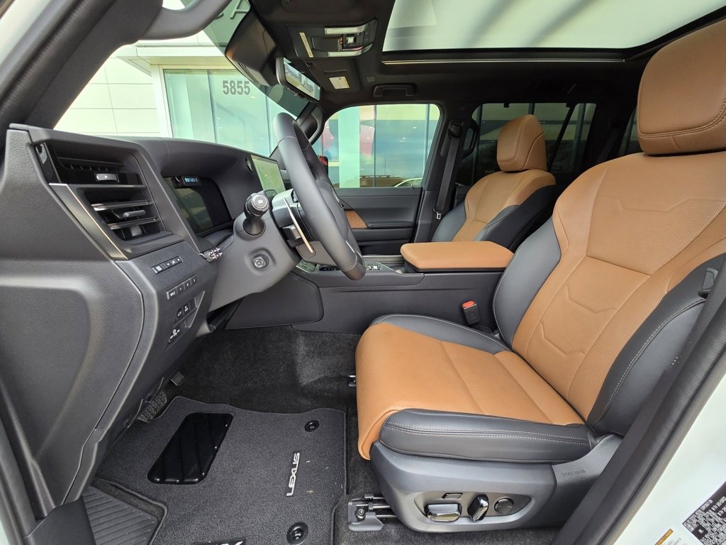 Used 2025 Lexus GX 550 w/ Accessory Package (Z1) image 10