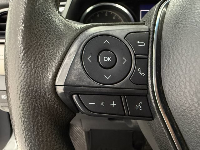 Used 2019 Toyota Camry LE w/ Convenience Package FWD image 10