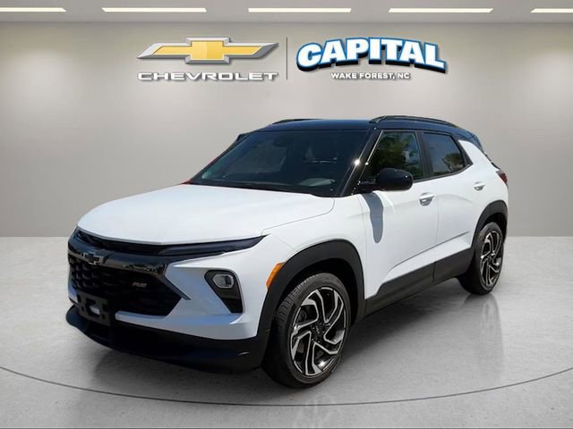 Used 2024 Chevrolet TrailBlazer RS FWD image 1