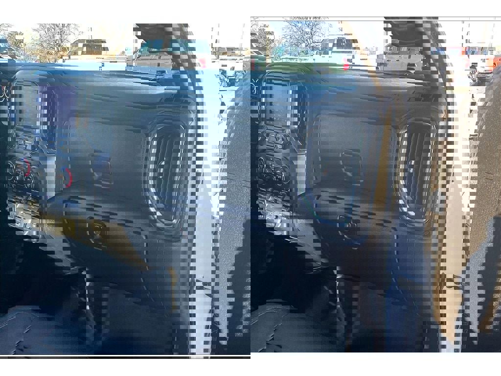 Used 2022 Chevrolet Silverado 3500 LTZ image 18