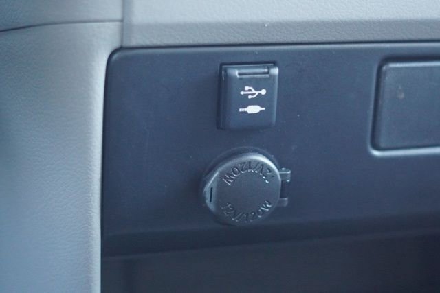 Used 2020 Toyota Sienna LE image 32