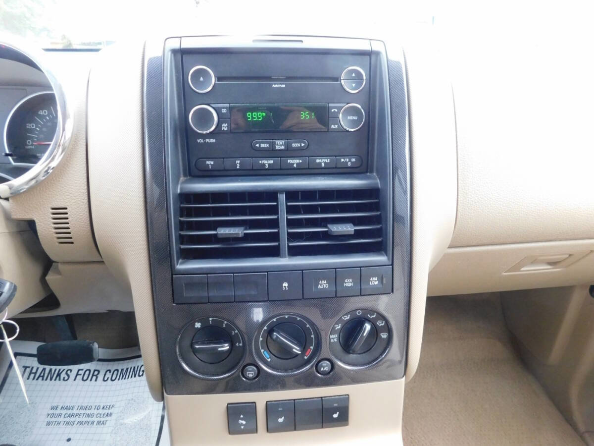 Used 2010 Ford Explorer XLT AWD/4WD image 12