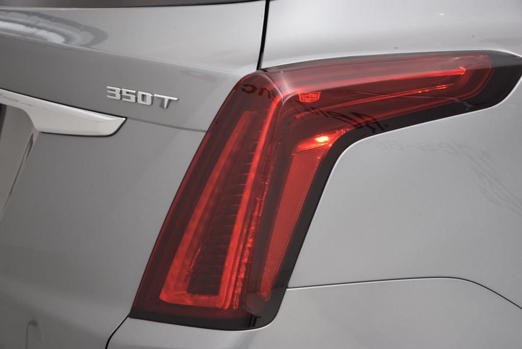 Used 2025 Cadillac XT5 Luxury FWD image 13