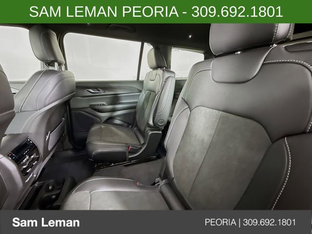 New 2025 Jeep Grand Cherokee L Altitude image 24