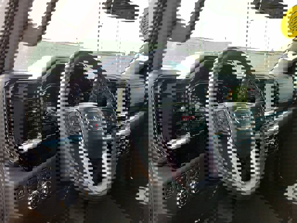 Used 2023 GMC Sierra 1500 Elevation image 21