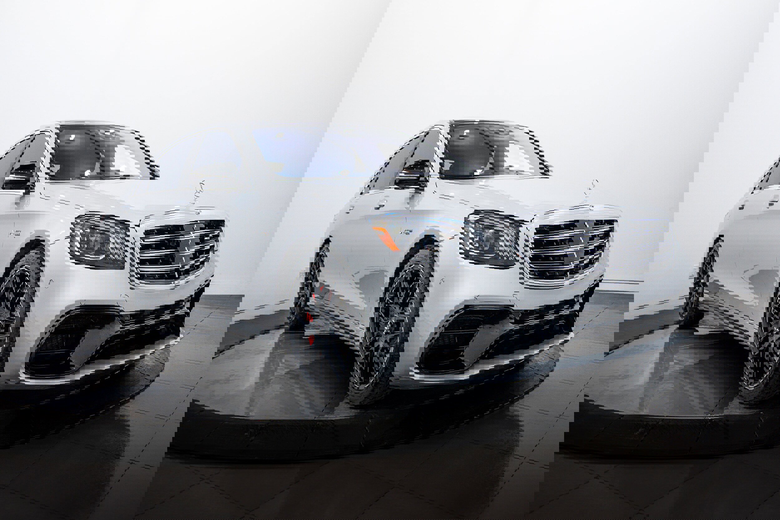 Used 2019 Mercedes-Benz S 63 AMG S 4MATIC Sedan image 2