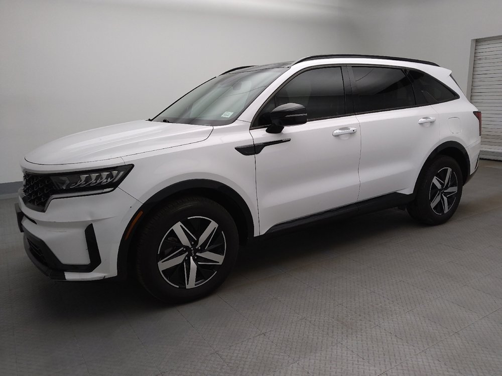 Used 2023 Kia Sorento EX w/ Panoramic Sunroof Package image 2