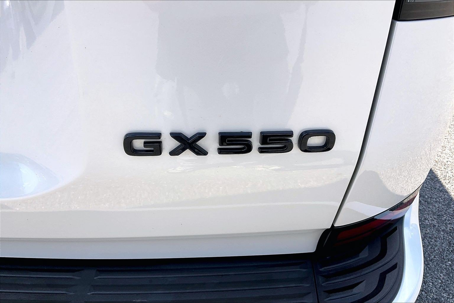 Used 2025 Lexus GX 550 w/ Accessory Package (2T) AWD/4WD image 10