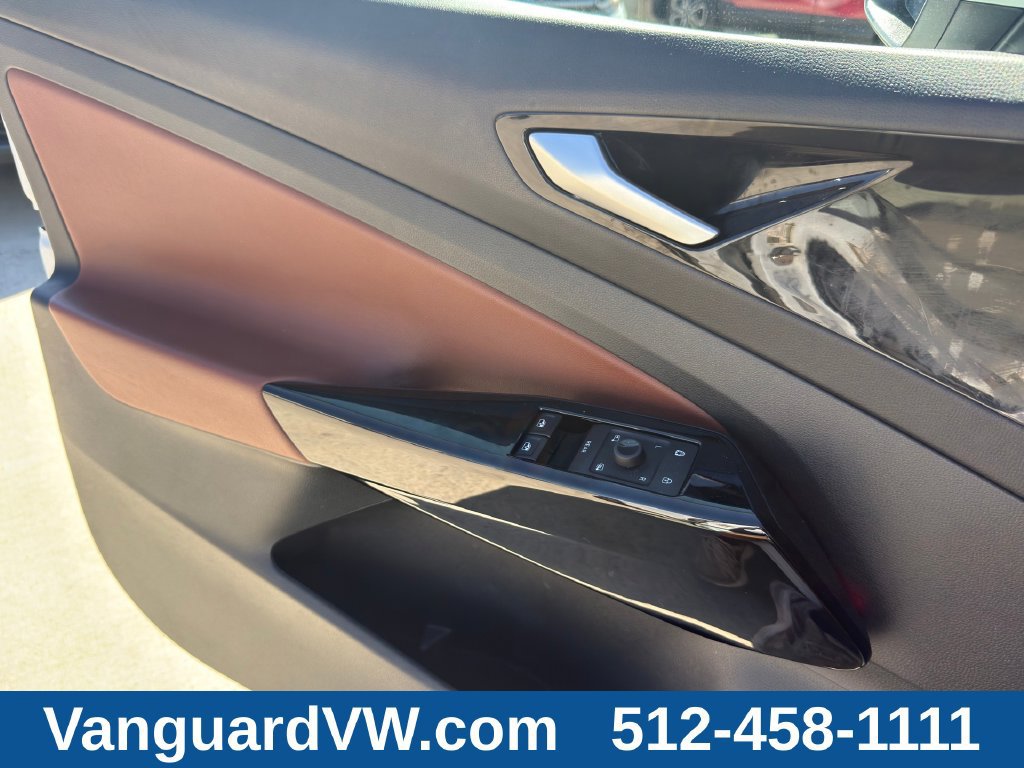 Used 2021 Volkswagen ID.4 Pro S RWD image 23