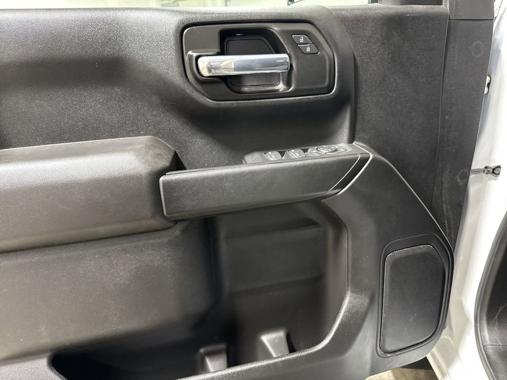 Used 2021 Chevrolet Silverado 1500 Custom w/ Safety Confidence Package AWD/4WD image 20
