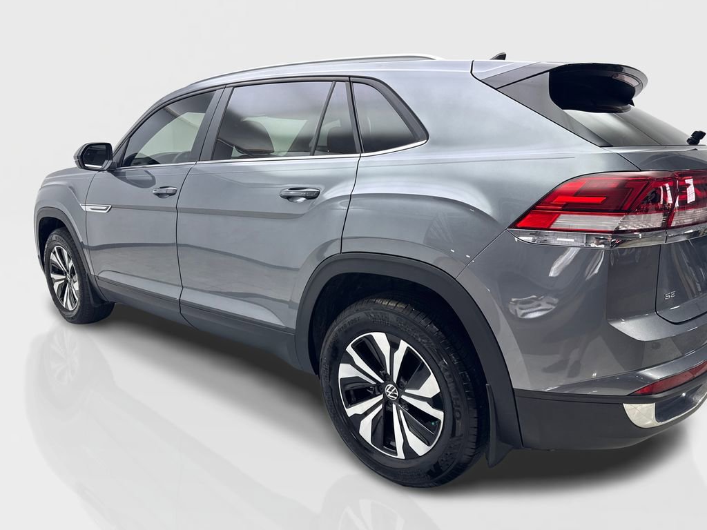 Used 2025 Volkswagen Atlas Cross Sport SE image 14