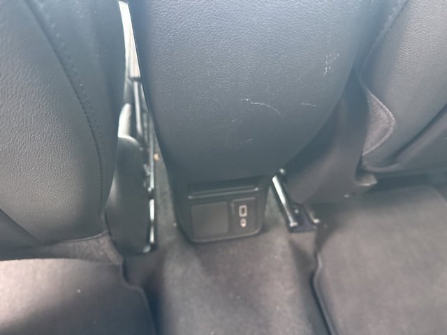 Used 2020 Buick Encore GX Preferred w/ Cold Weather Comfort Package image 24