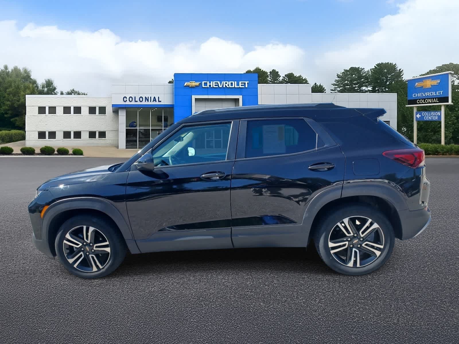 Used 2023 Chevrolet TrailBlazer LT FWD image 6