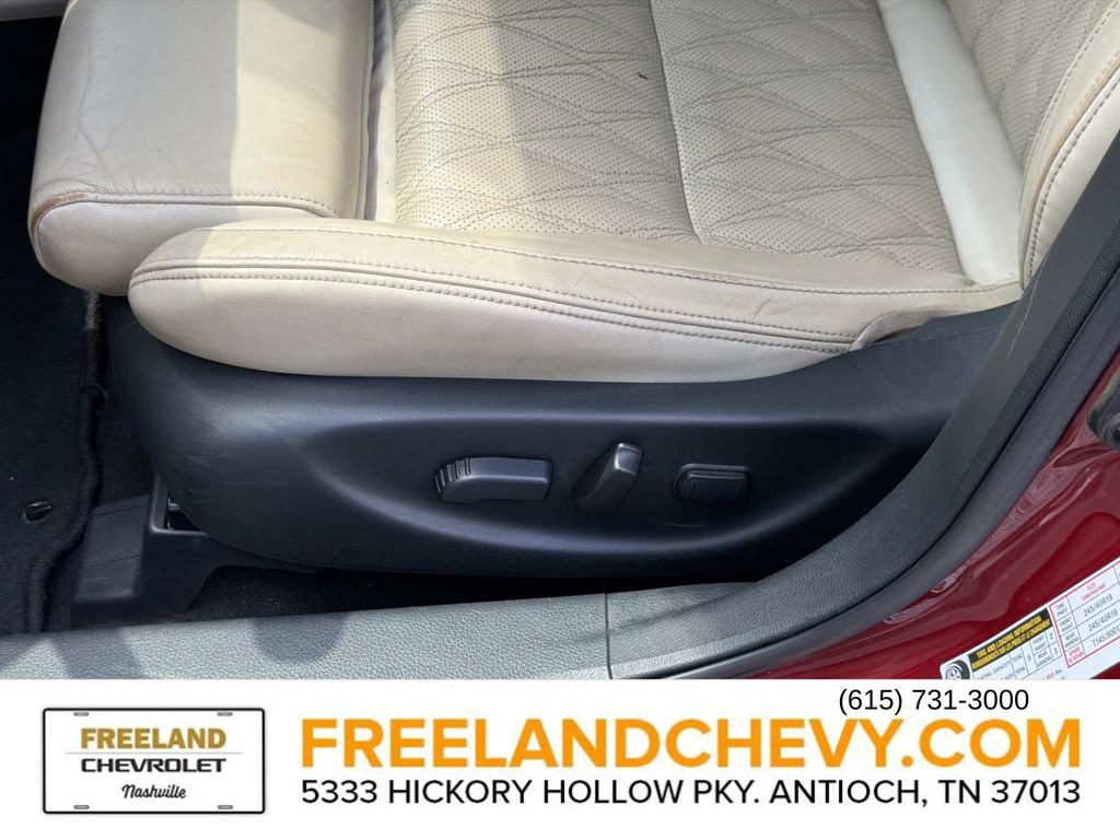 Used 2023 Nissan Maxima Platinum w/ Sport Mat Group FWD image 22