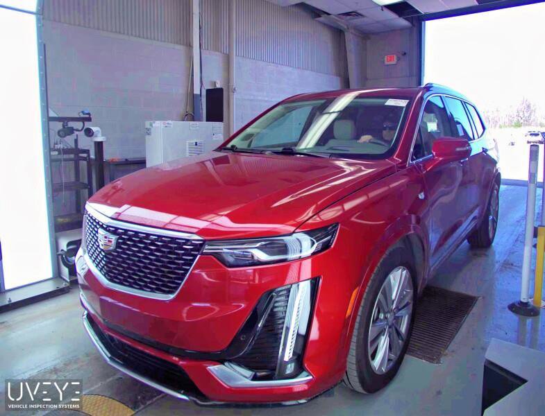 Used 2024 Cadillac XT6 Premium Luxury w/ Technology Package AWD/4WD image 2