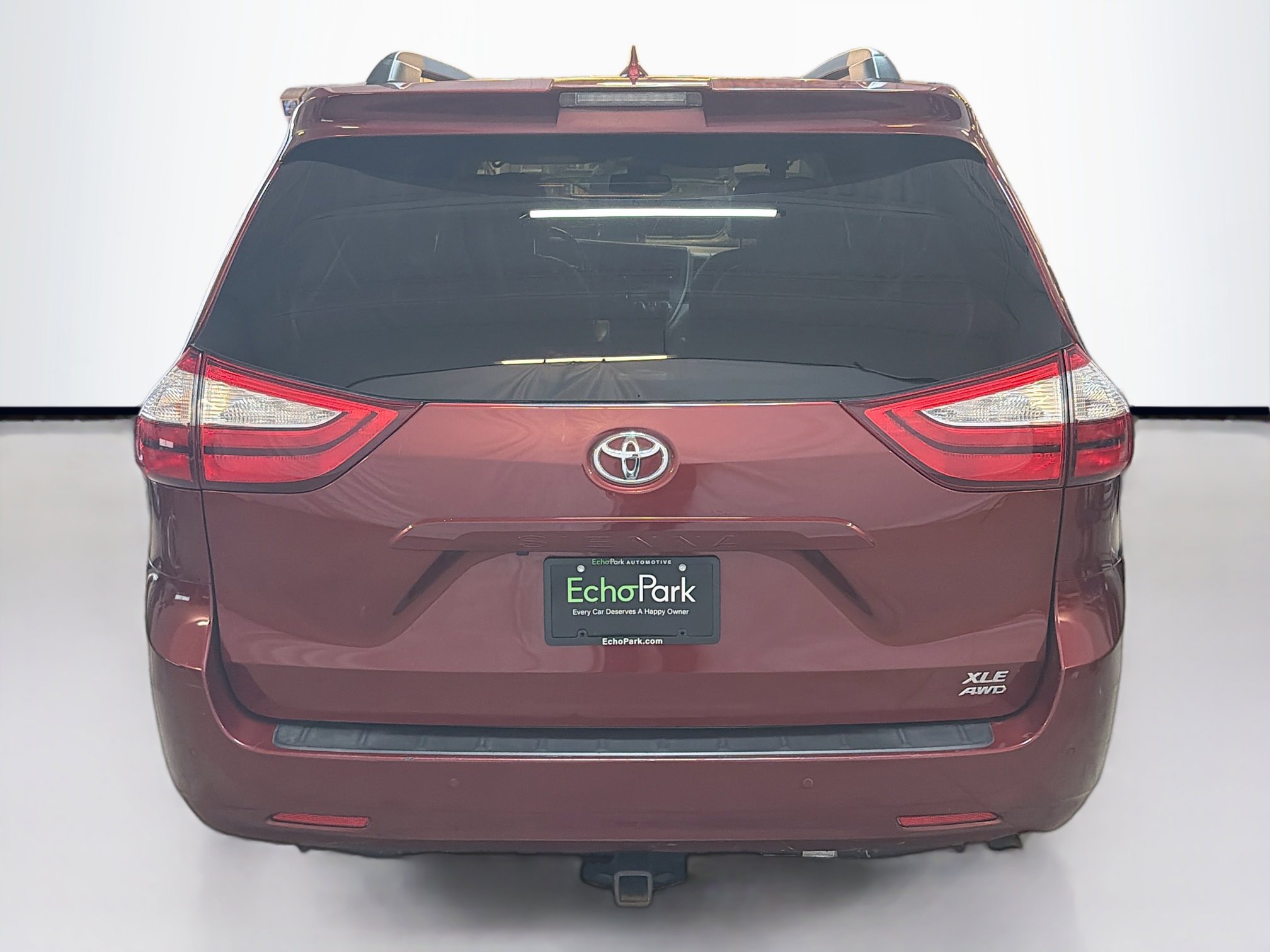 Used 2019 Toyota Sienna XLE image 7