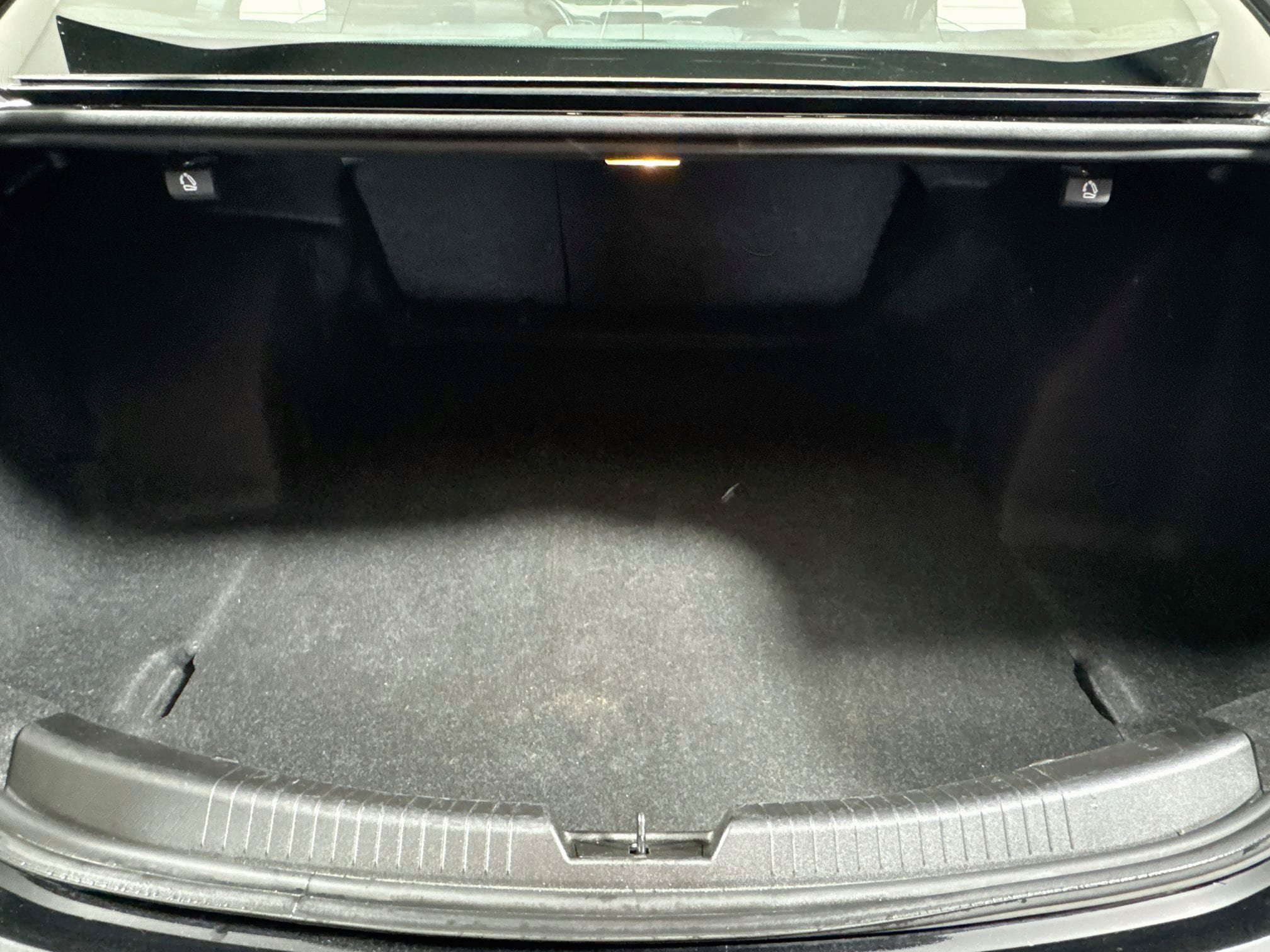 Used 2025 Chevrolet Malibu LT FWD image 25