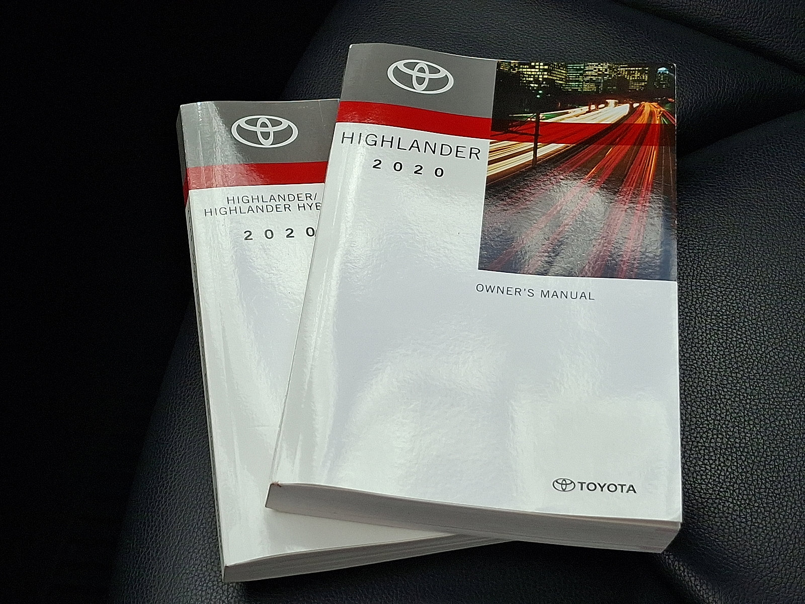 Used 2020 Toyota Highlander XLE image 29