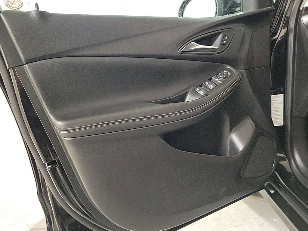 Used 2024 Buick Encore GX Sport Touring w/ Comfort Package image 20