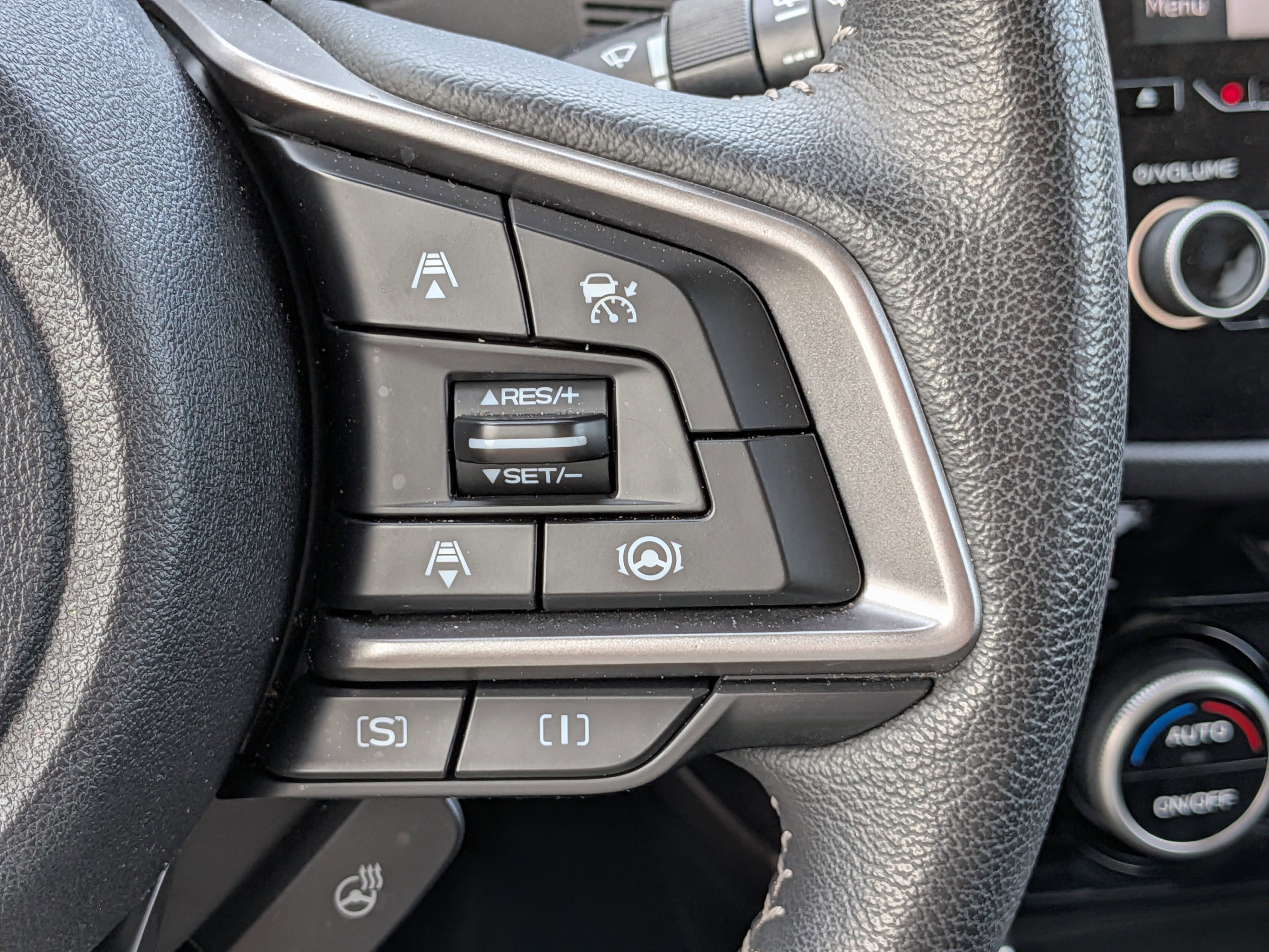 Used 2020 Subaru Forester Limited image 25