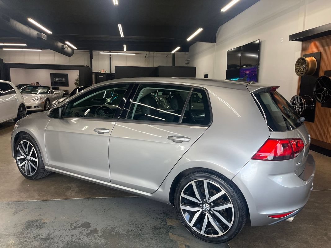 Used 2015 Volkswagen Golf TDI S FWD image 6