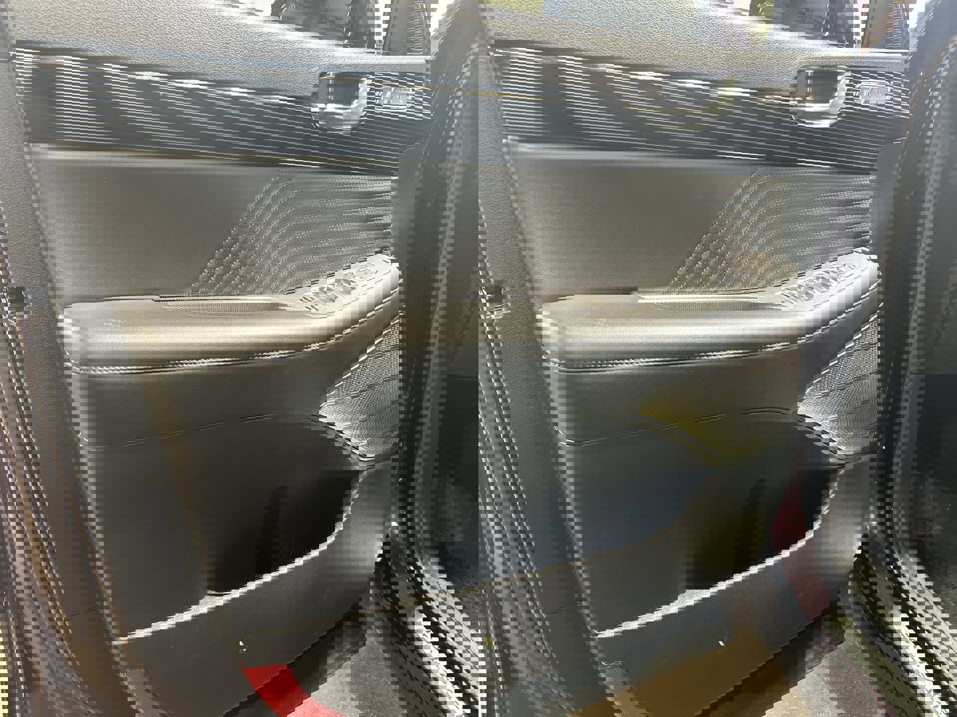 Used 2024 Hyundai Palisade Calligraphy image 24