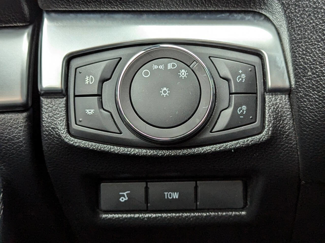 Used 2019 Ford Explorer Sport image 28