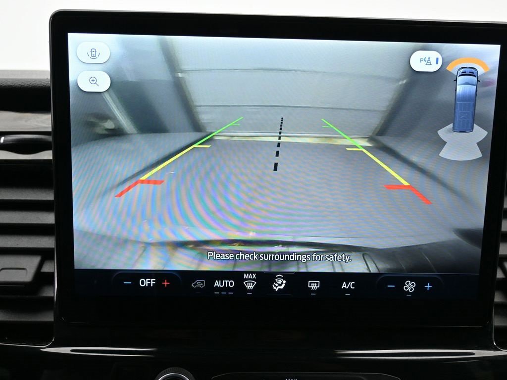 Used 2023 Ford Transit 350 XLT image 23