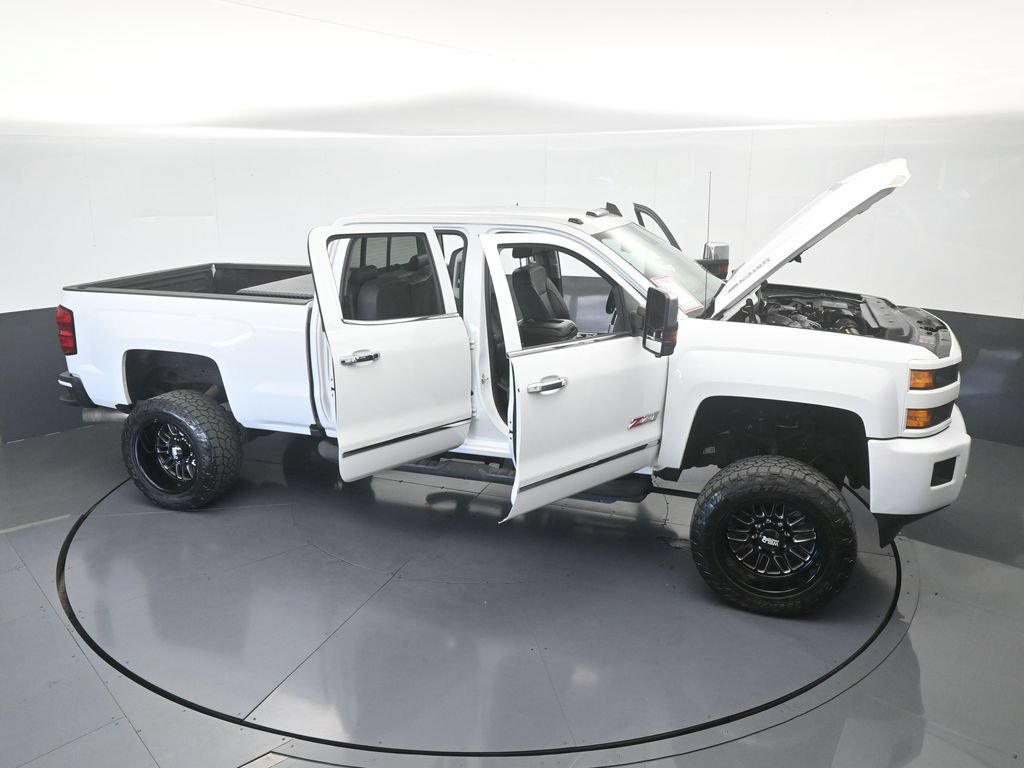 Used 2018 Chevrolet Silverado 2500 LTZ w/ Duramax Plus Package AWD/4WD image 79