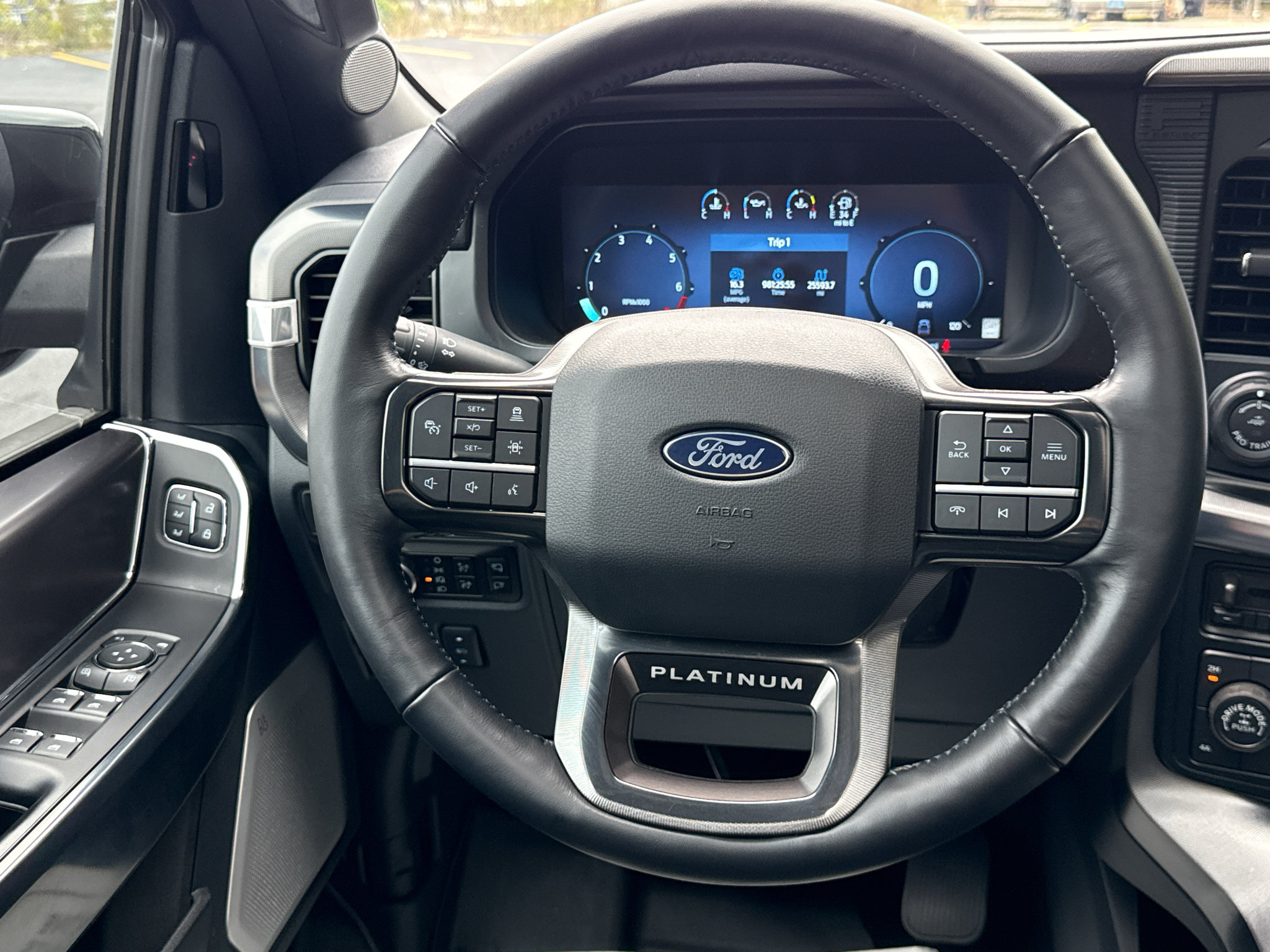 Certified 2025 Ford F150 Platinum w/ FX4 Off-Road Package AWD/4WD image 39